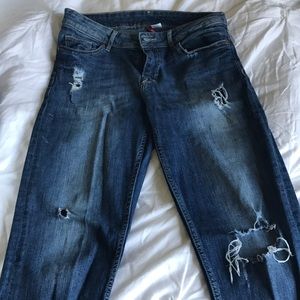 Distressed Boyfriend Jeans